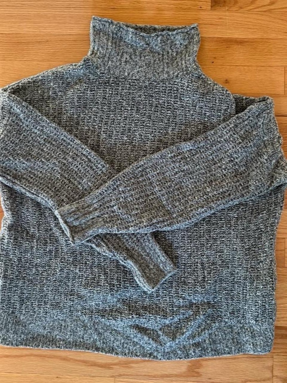 American Eagle Outfitters Heather Gray Turtleneck Sweater